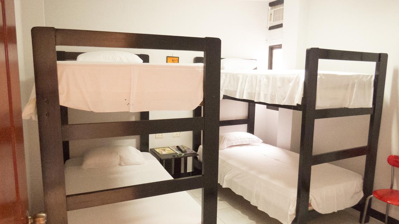 Jer'S Hostal Tumbes Eksteriør bilde